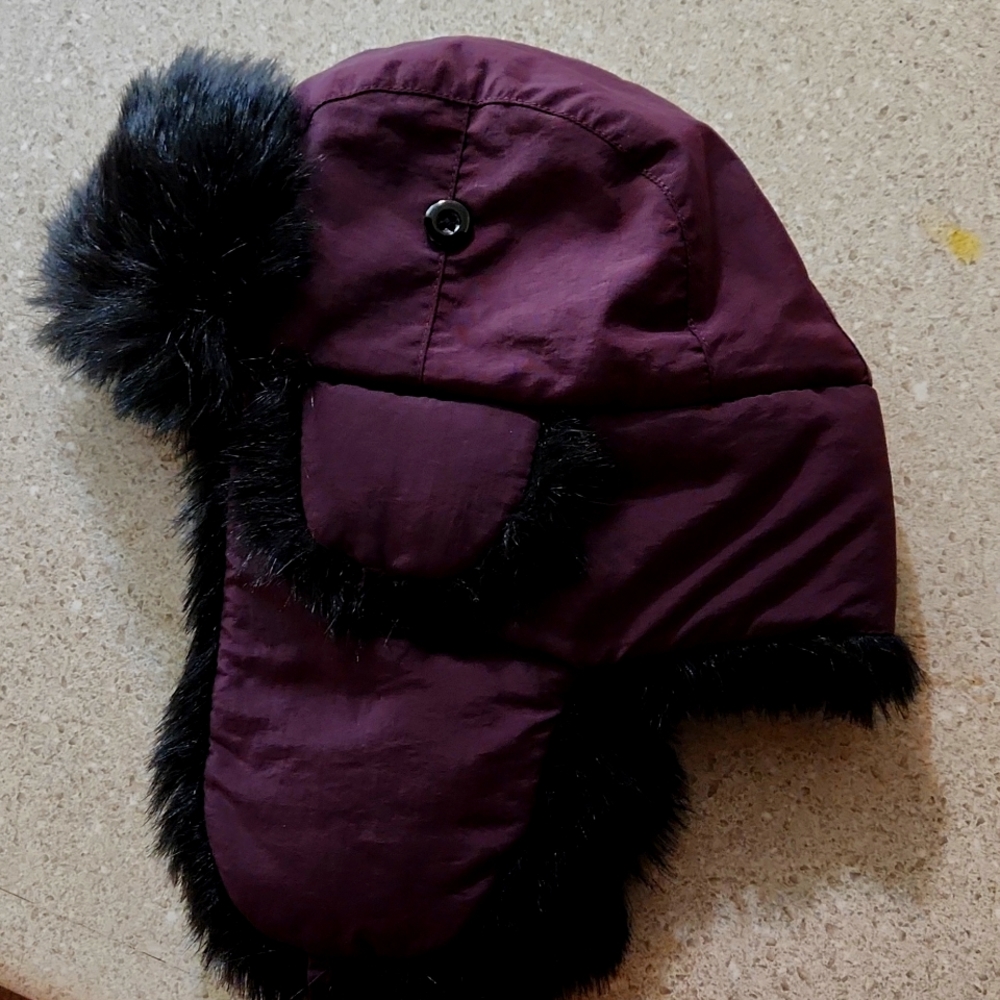 Deep Purple Trapper Hat, DPC, One Size, never worn